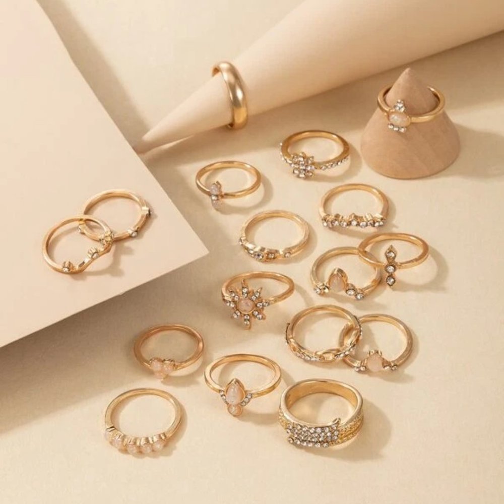 17 pcs Rhinestone Decor Rings - Picture 4 of 4